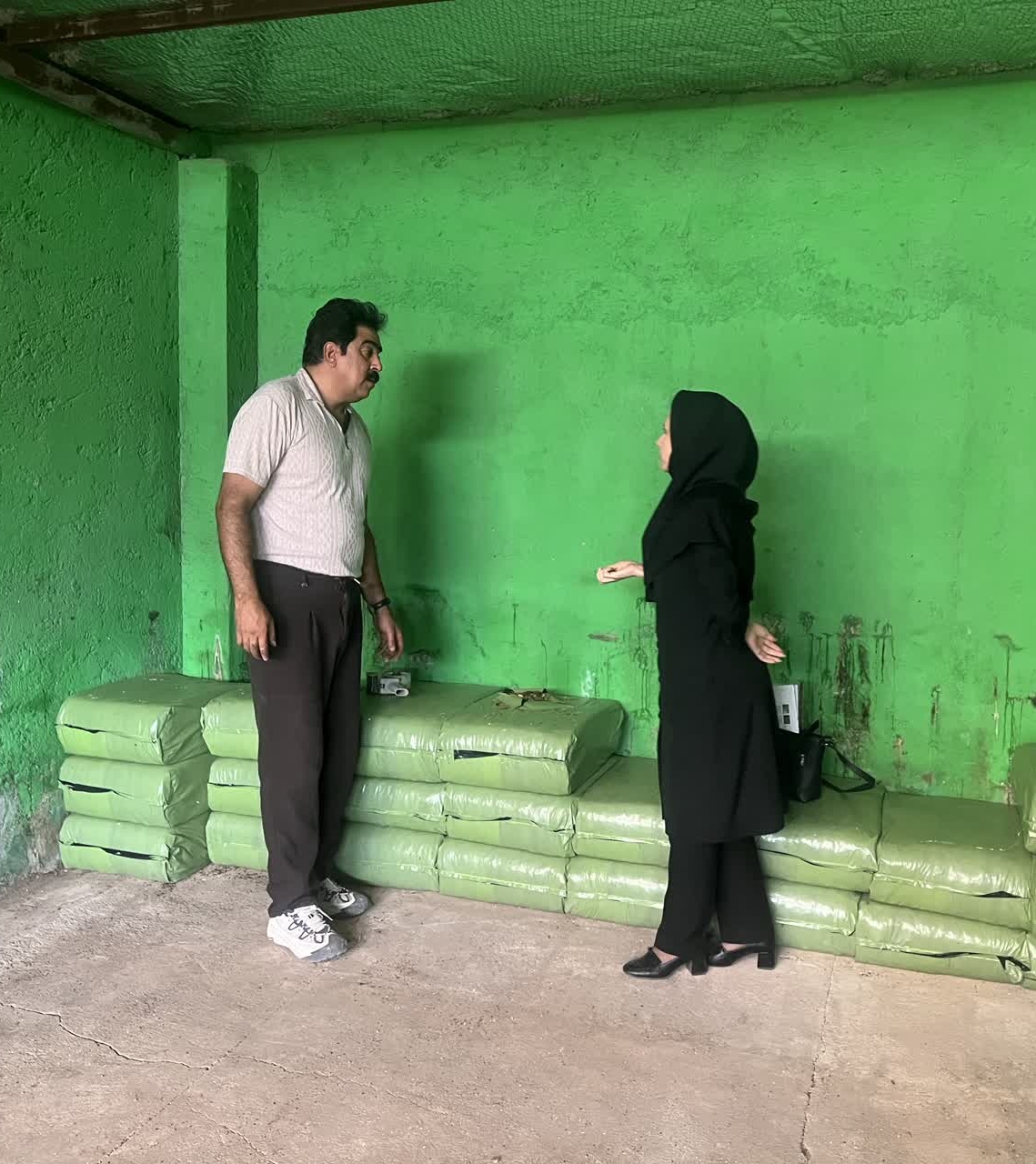 بازدید مسئول ایستگاه تحقیقات علوم دامی شهید بهشتی از کارخانه خوراک دام