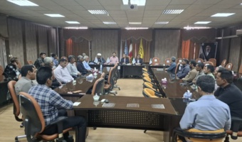 نشست صمیمانه رئیس مرکز با نیروهای شرکتی به مناسبت روز جهانی کار و کارگر