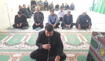 مراسم قرائت زیارت عاشورا، روضه خوانی و سینه زنی در هشتمین روز محرم