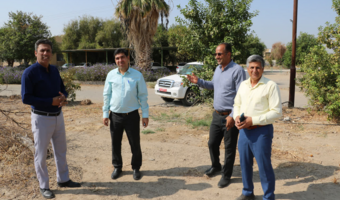 بازدید میدانی سرپرست مرکز تحقیقات جنوب کرمان از مزارع پژوهشی