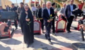 گل‌باران قبور مطهر شهدا، به مناسبت آغاز هفته دولت