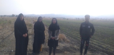 بازدید محقق معین حوضه بلوک از مزارع پیاز و کشت‌های تونلی خیار منطقه