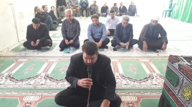 مراسم قرائت زیارت عاشورا، روضه خوانی و سینه زنی در هشتمین روز محرم