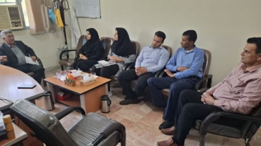 نشست صمیمی رئیس مرکز تحقیقات و آموزش کشاورزی جنوب کرمان با متخصصان بخش تحقیقات گیاه‌پزشکی و تبریک سرپرست جدید این بخش